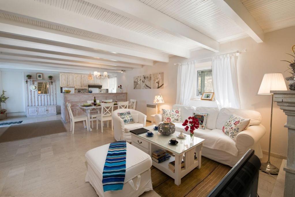 Villa Maritsa, Magazia Gaios Luaran gambar